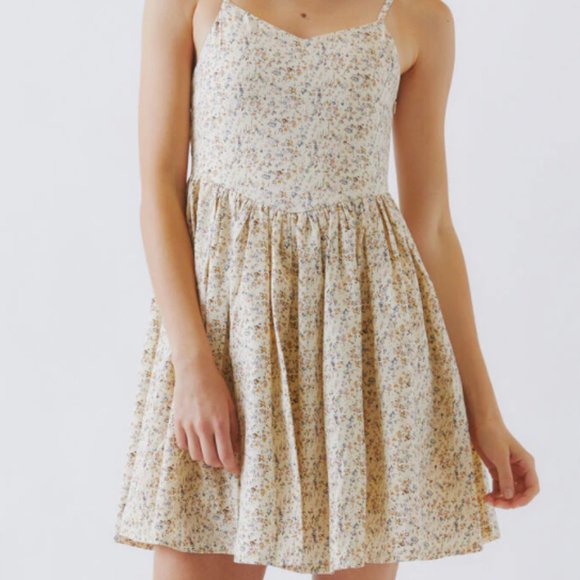 Daisy Street Dresses & Skirts - Floral Cami Babydoll Dress